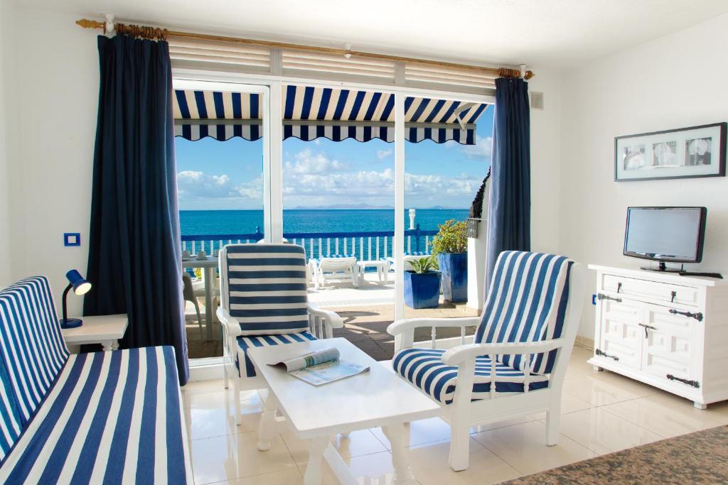 Apartamentos Cabrera ปูแอร์โตเดลคาร์เมน ภายนอก รูปภาพ
